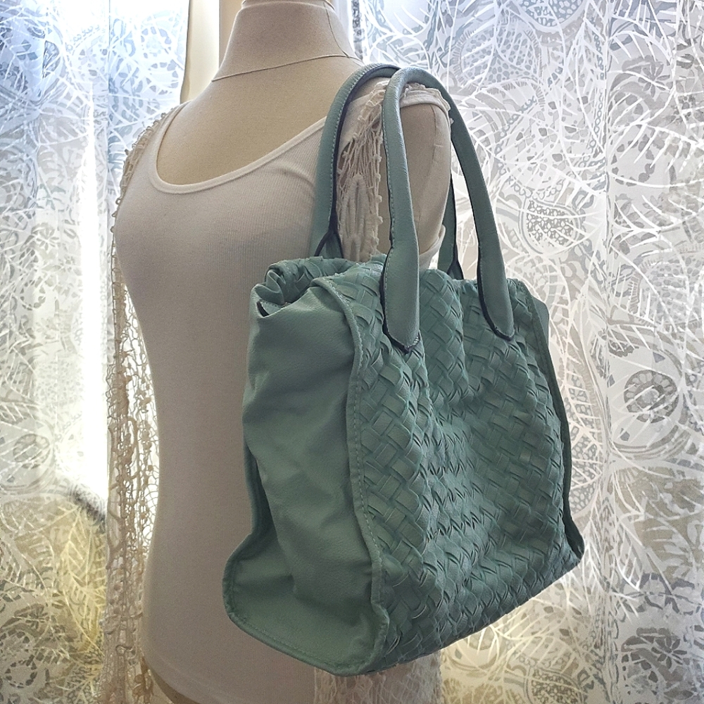 Purse Bag color mint NWT